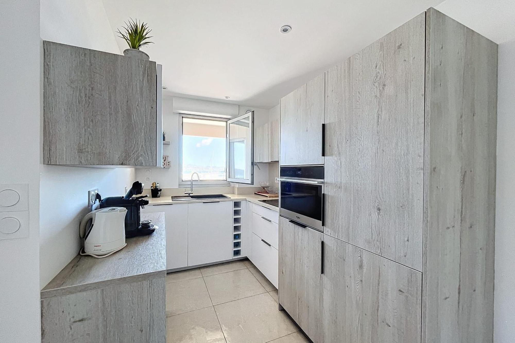 Pretty Cocoon With Harbour View Apartment Порто-Векио Екстериор снимка